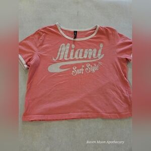 3 /15$ Bundle Deal Miami Surf Style Pink T-Shirt